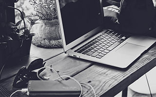 爱游戏官方网站入口登录-《电竞产业深度调研：投资与发展前景分析》，电竞产业发展的研究现状